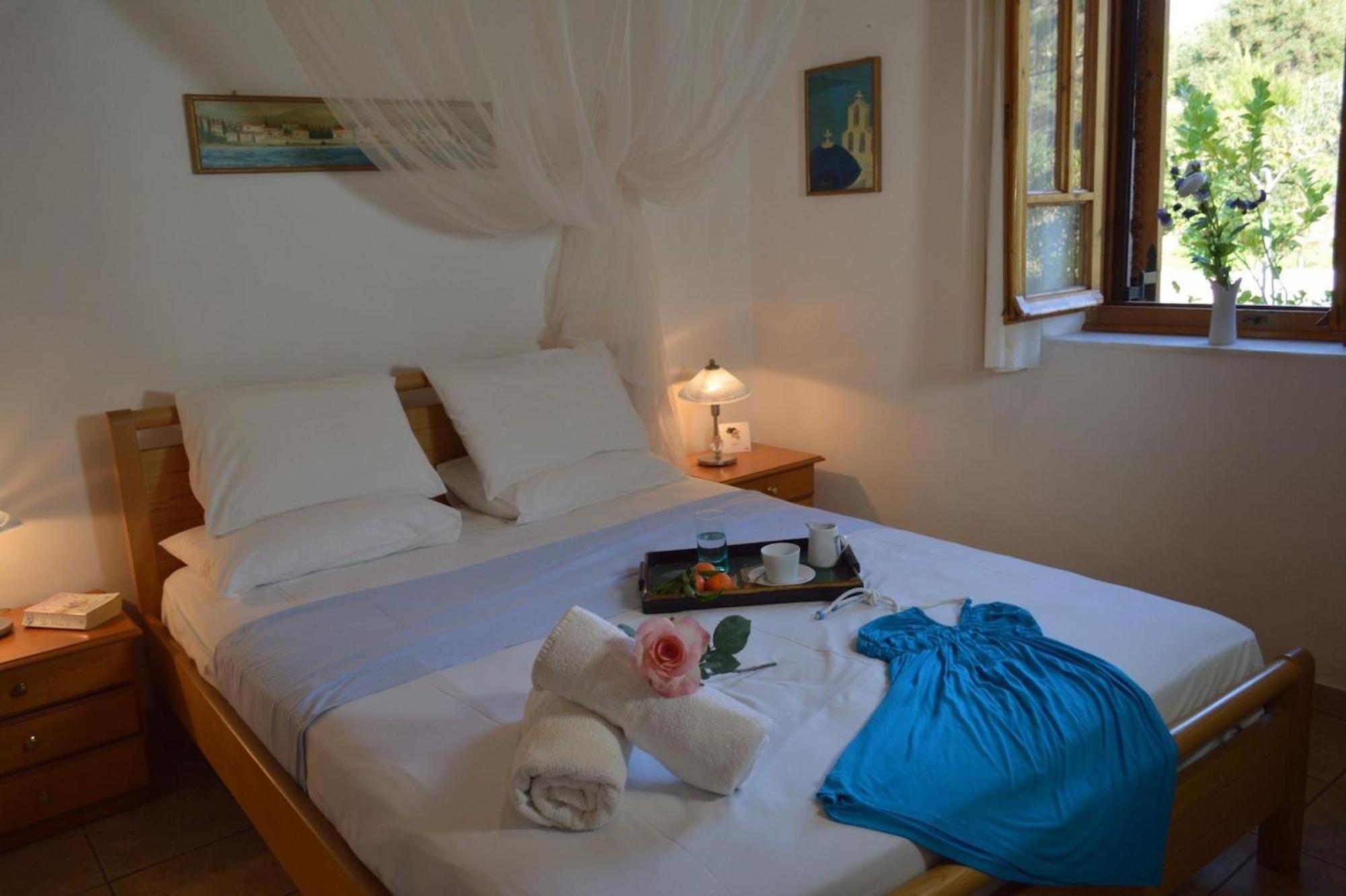 Mani Apartments Suites Ayos Nikolaos Dış mekan fotoğraf