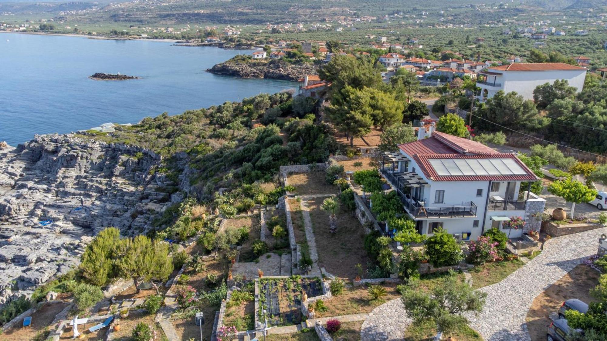 Mani Apartments Suites Ayos Nikolaos Dış mekan fotoğraf